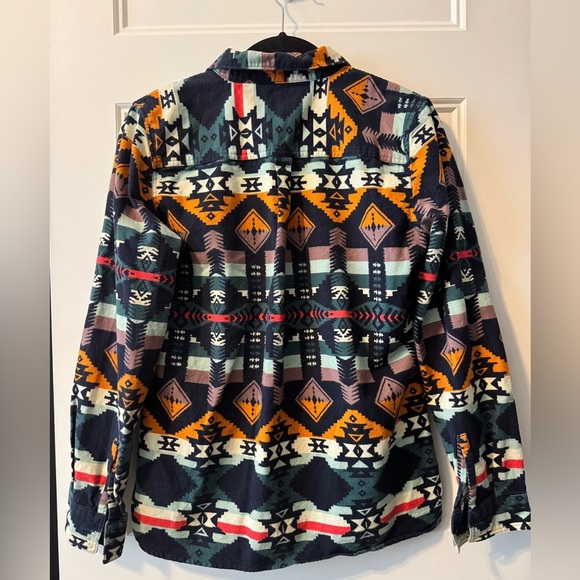 WOOLRICH Southwestern Aztec Print Button Down Flannel Size Medium - Picture 2 of 7